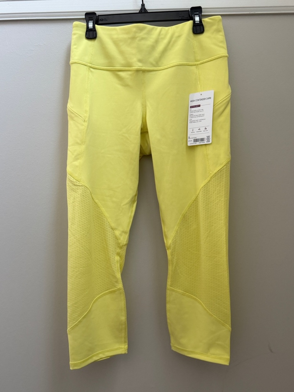 NWT Athleta Neon Yellow Cropped Mesh Contender Capri Leggings Sz S - Picture 1 of 1